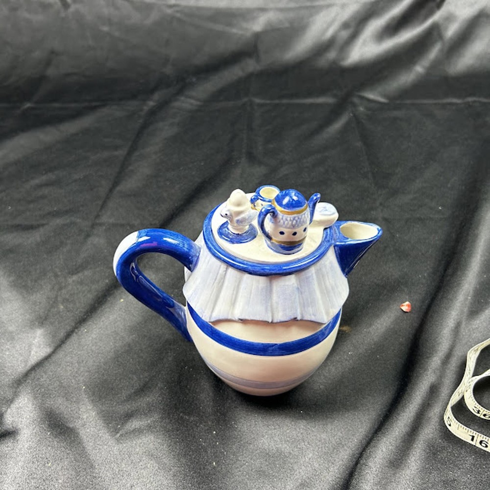 Blue Teapot Shaped Table Clock Novelty Kitchen Decor w/ Instructions
