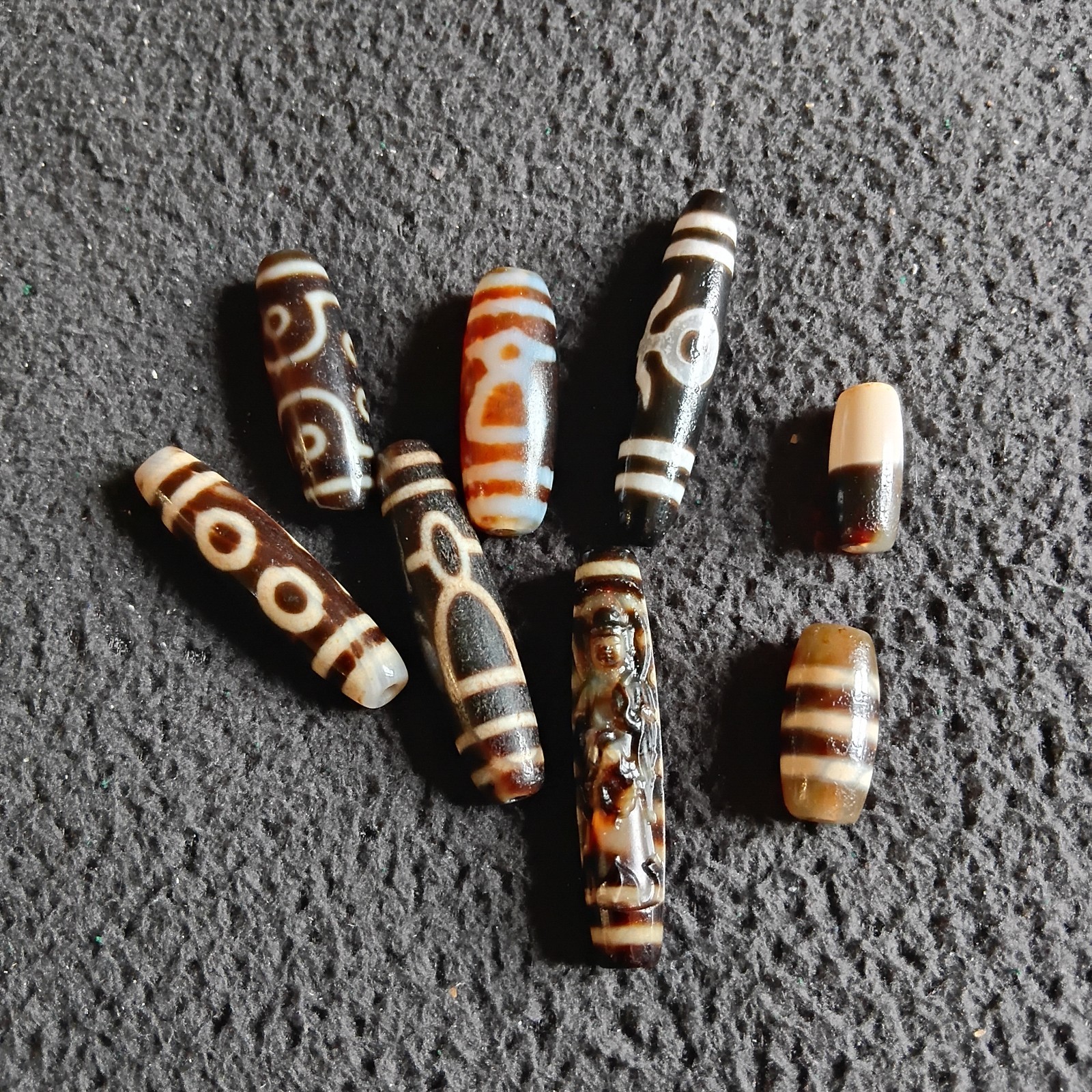 Tibetan Agate Pre 1800s Dzi Bead Lot