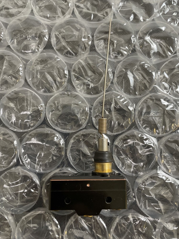 OMRON Z-15HNJS55-B7-K Snap Action Switch