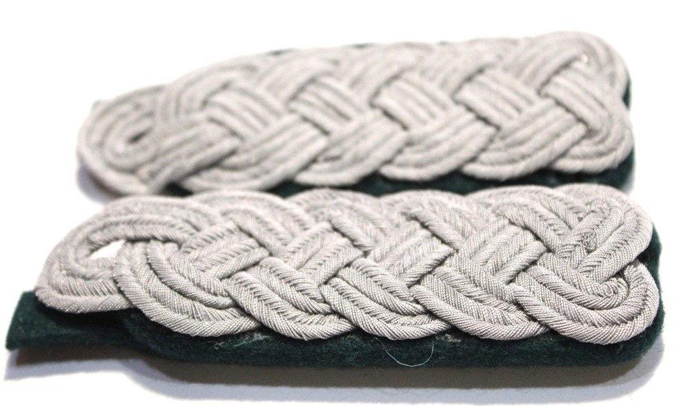 4pc set WW2 German Panzer Grenadier Captain shoulder boards & collar tabs