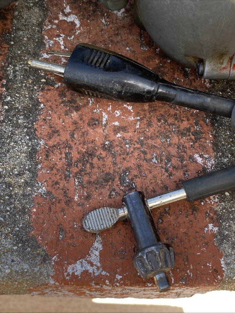Milwaukee Right Angle Drill Model 1001-1