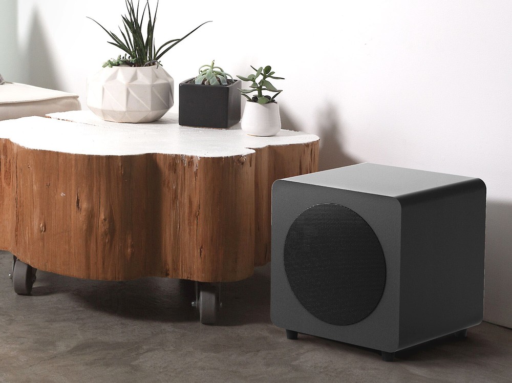 Kanto Sub8 vinyl (black)