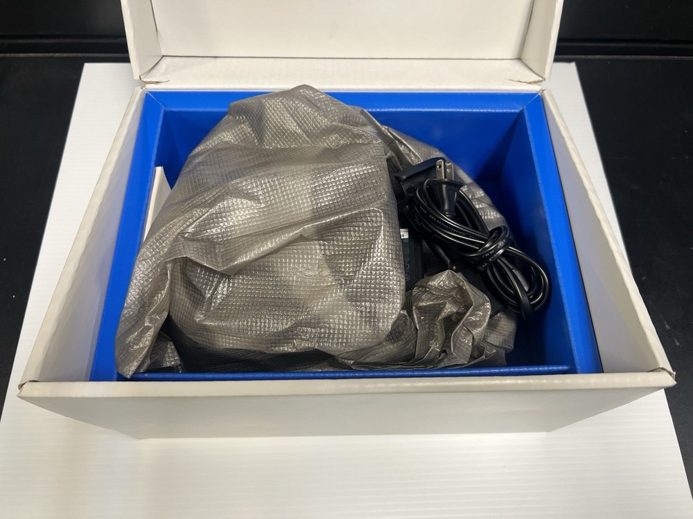 Sony PlayStation The Elder Scrolls V: Skyrim VR Headset Bundle In Box Tested