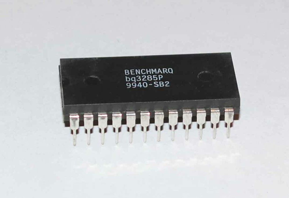 Benchmarq BQ3285P Real -Time Clock RTC DIP24