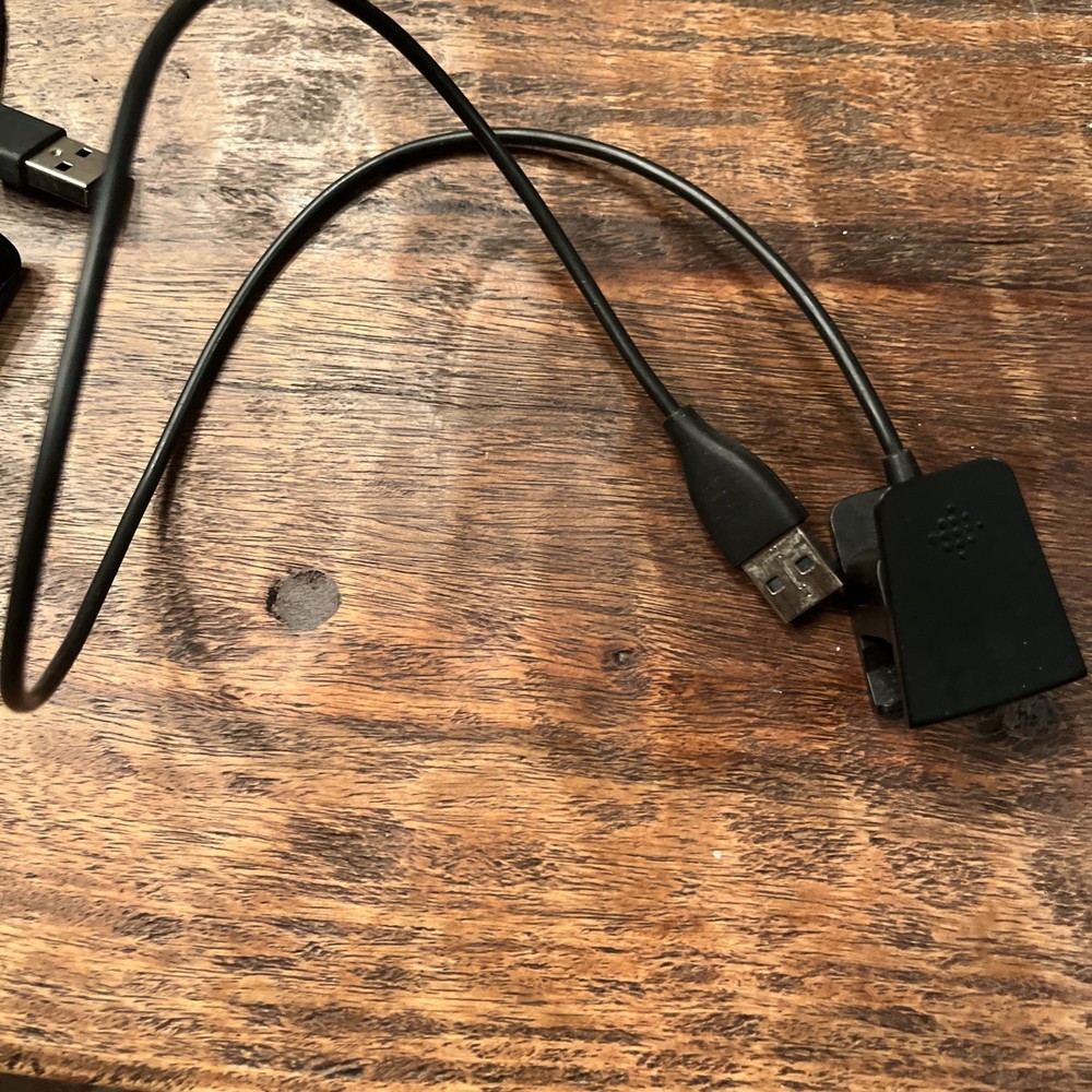 BUNDLE..Fitbit Flex Original tracker, OEM Bands , chargers