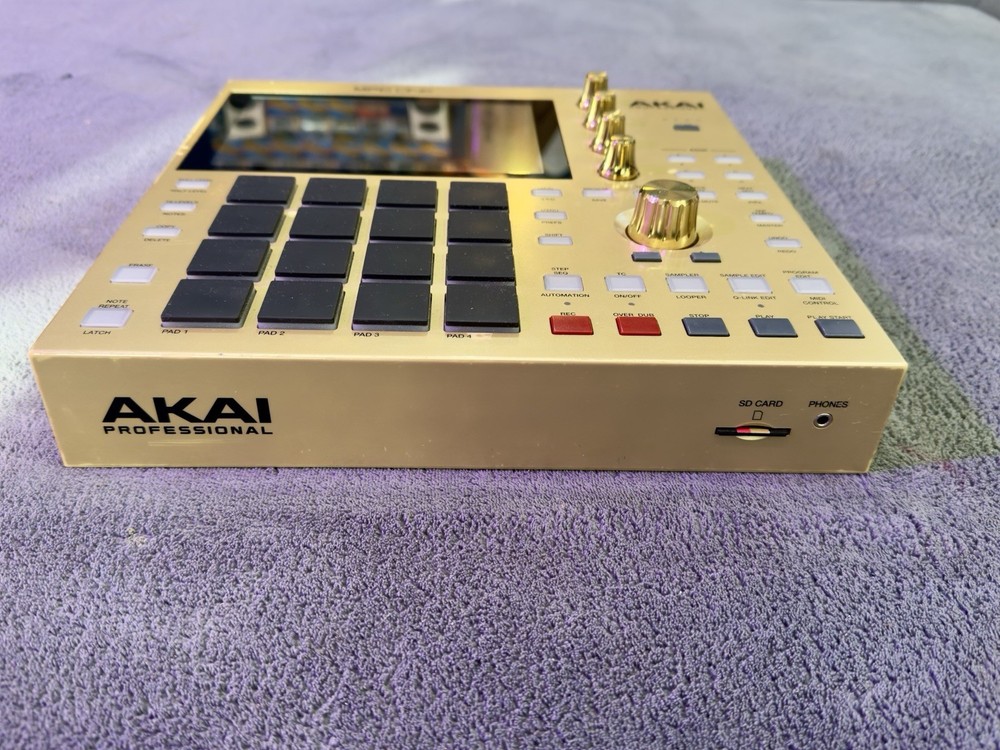 Akai MPC One Standalone Music Production System MPCONEMK2XUS