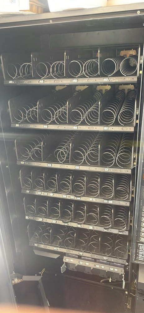 Vending Machine Model 3158