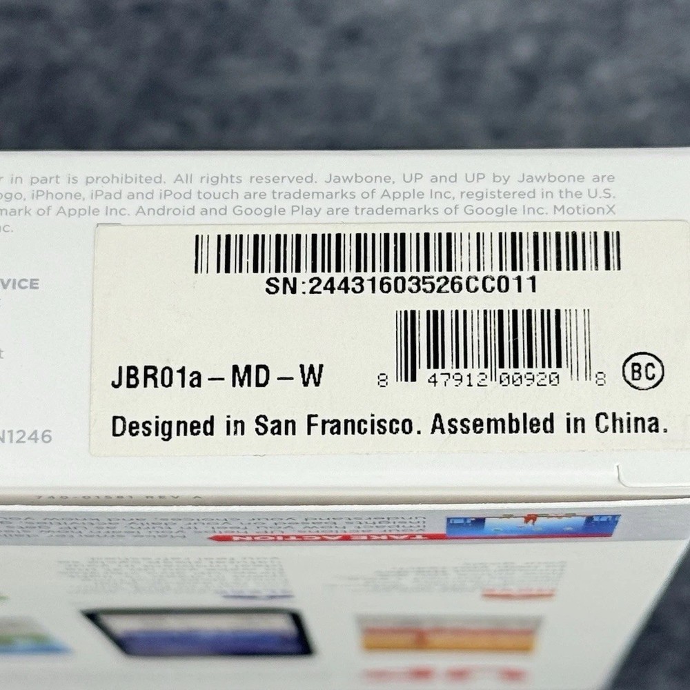 UP by Jawbone Wireless Wristband Activity Tracker Medium Light Gray Sealed