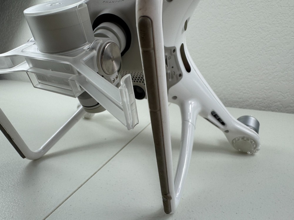 DJI Phantom 4 Pro 4K Camera Drone - White WM331A Bundle DRONE + CAMERA ONLY