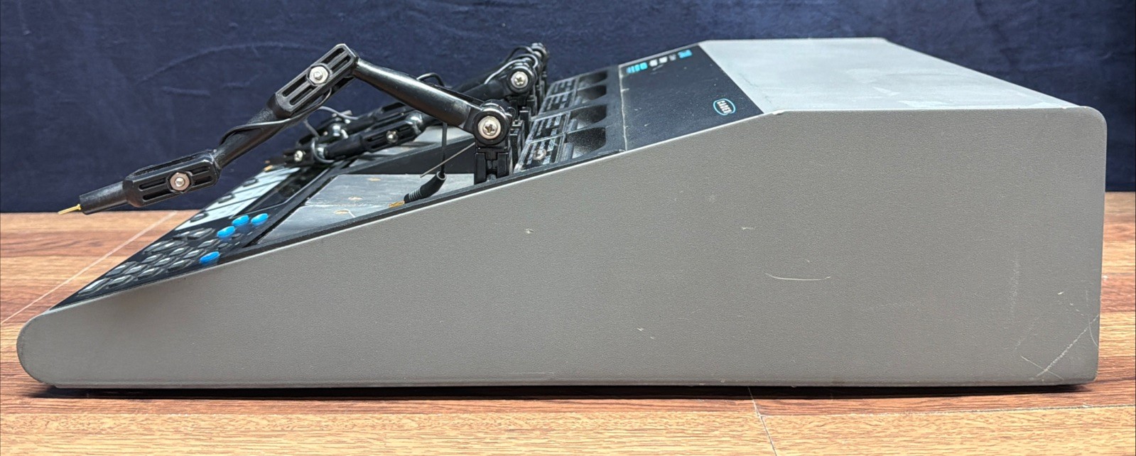 Cadex C7400 C-Series Battery Analyzer