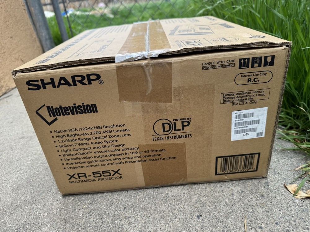 Sharp Notevision XR-55X Multimedia Projector