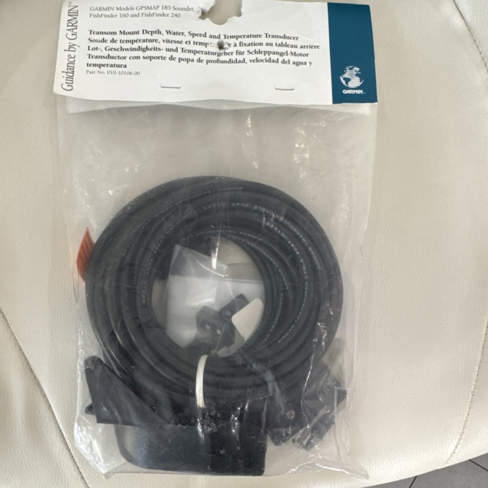 Garmin GPSMAP 185 Transom Mount Transducer with Mounting Hardware