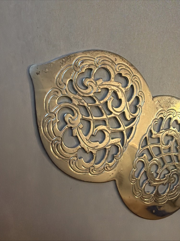 Antique Silver Plated Pie Cake Server with Finger Loop Rare