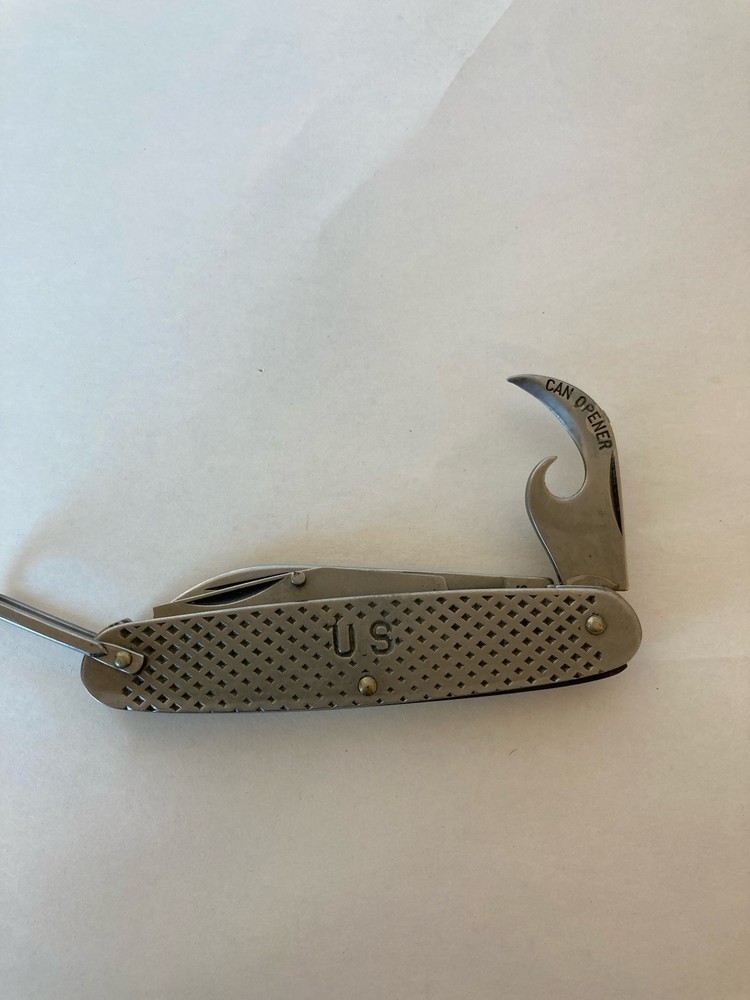 Camillus 1968 US military mutil function tool knife