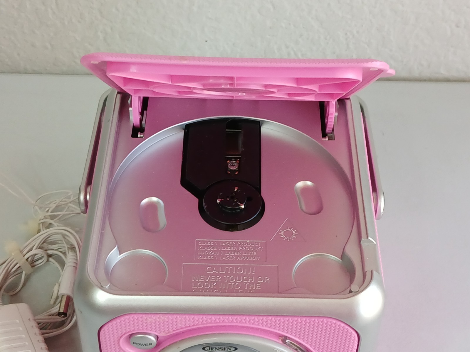 Pink JENSEN Portable FM Stero CD Player with Bluetooth CD-555 Preowned Works