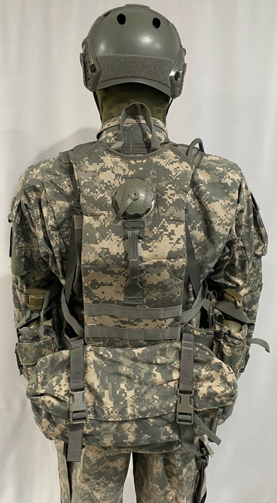 USGI MOLLE II Core Rifleman Kit Complete - ACU 21 Pieces