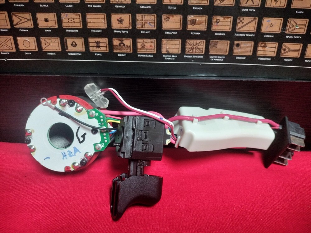 Milwaukee 14-20-0032 Electronics Assembly