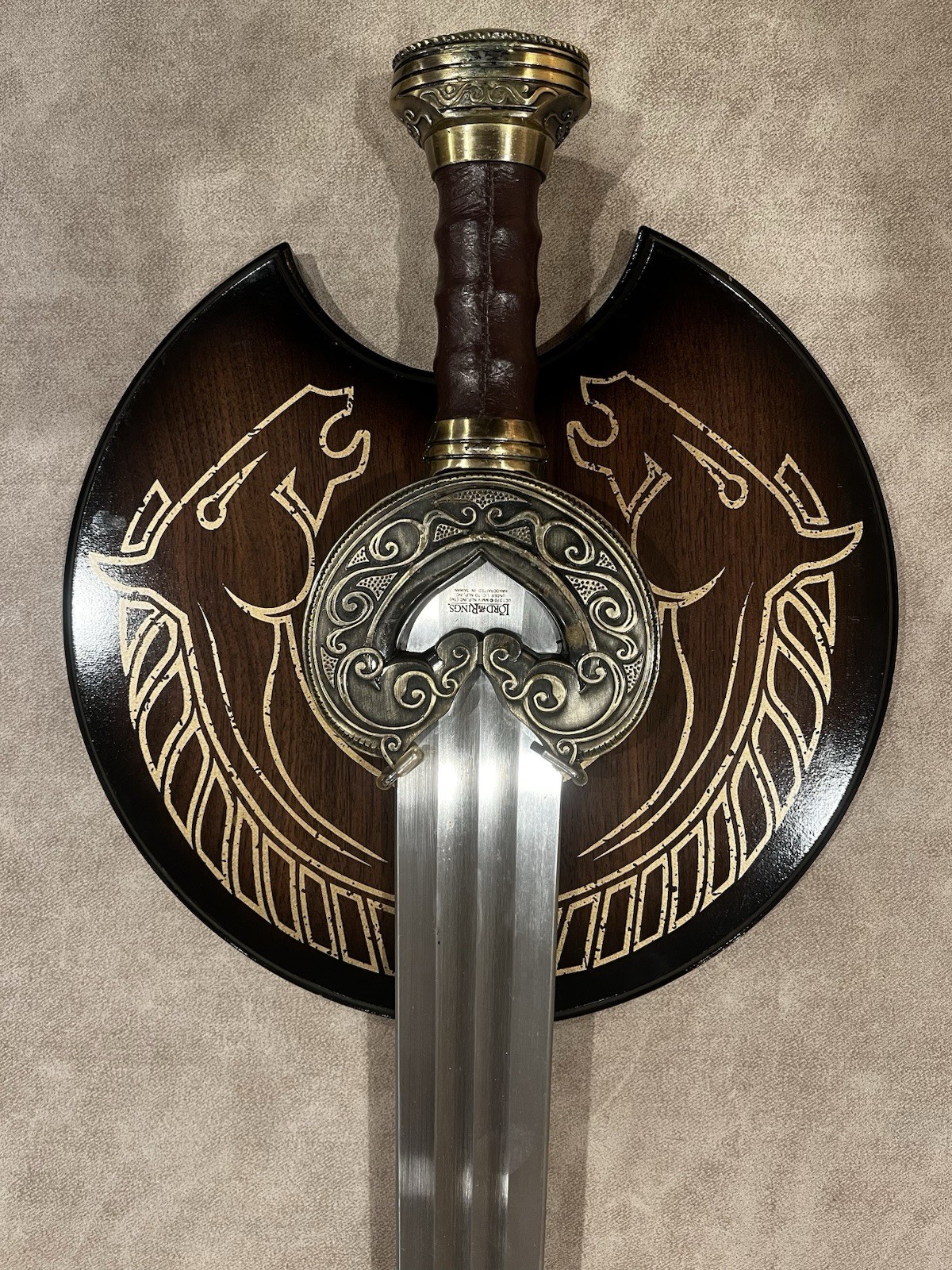United Cutlery Herugrim Sword Of Theoden /Plaque LOTR Officially Licensed UC1370