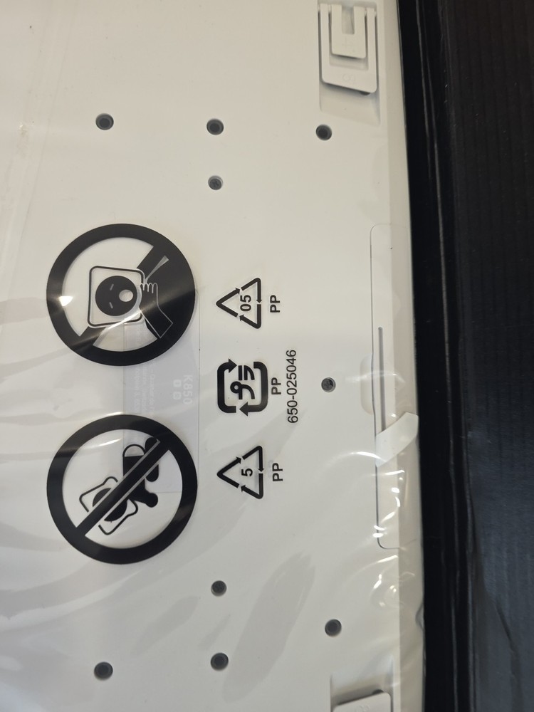 Logitech K850 Wireless Keyboard & Mouse - Black