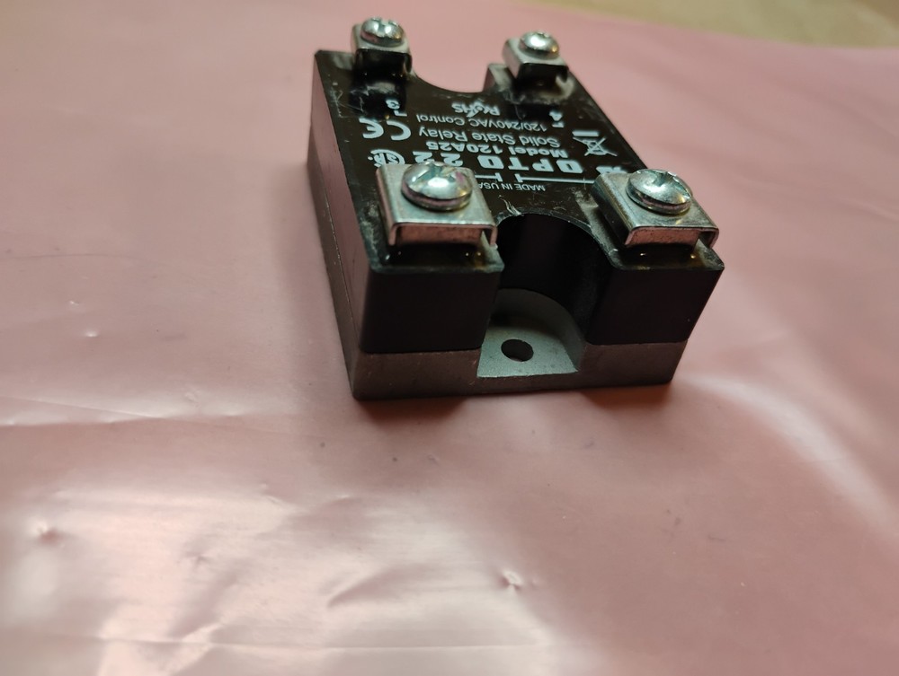 OPTO 22 120A25 Solid State Relay - Fast Ship