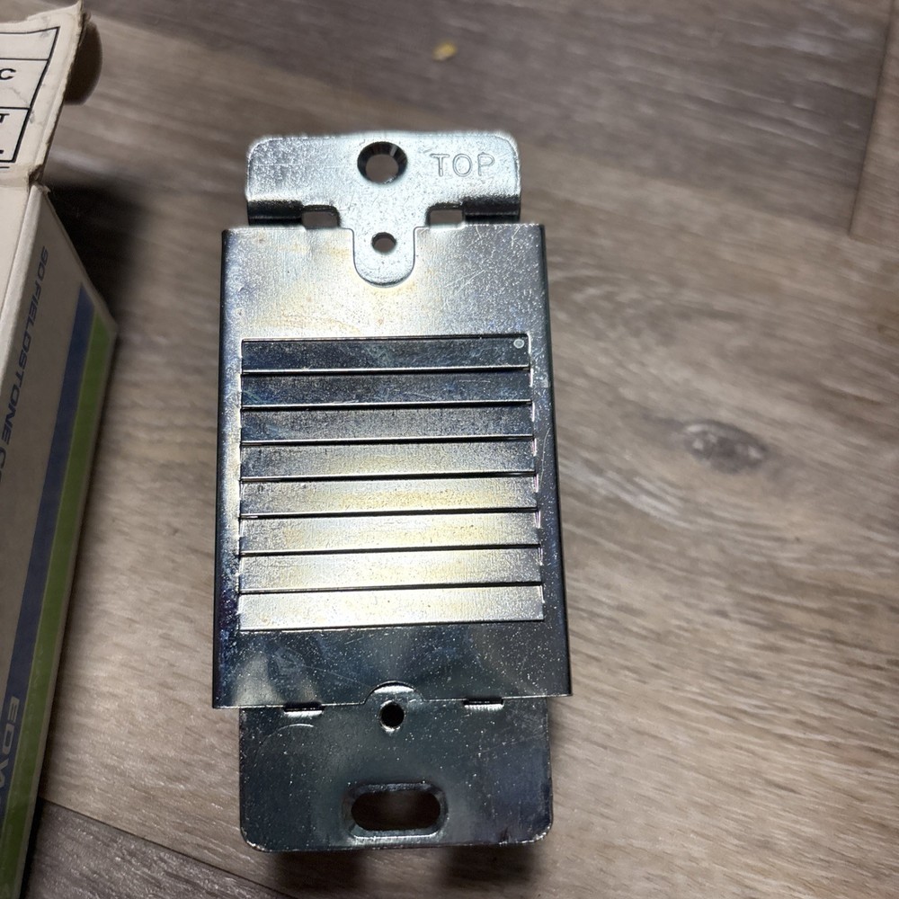 EDWARDS SIGNALING 662 / 662 New Open Box