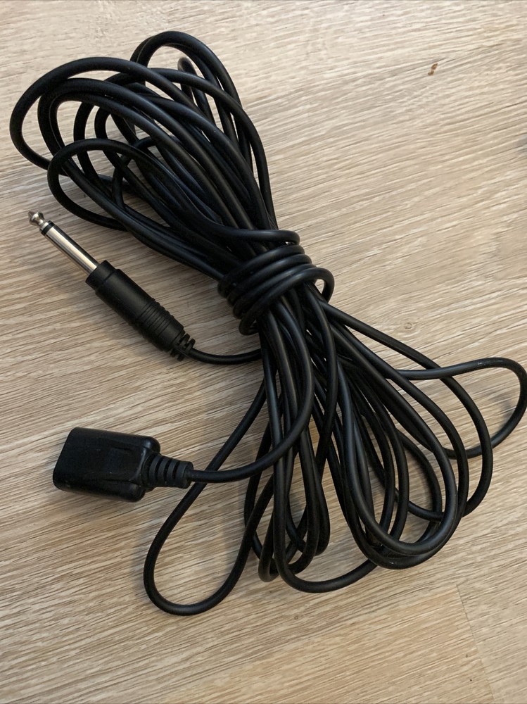 Misc Photography lighting trigger cables.