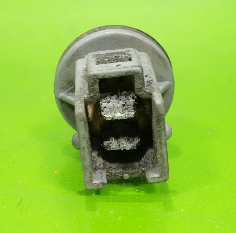 92-96 Prelude OEM side marker corner light lamp bulb socket plug ONE