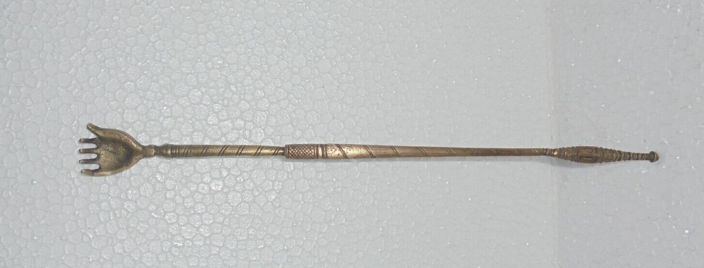 Vintage Brass Engraved Fine Quality Handshape Mirror Fitted Back Scratcher