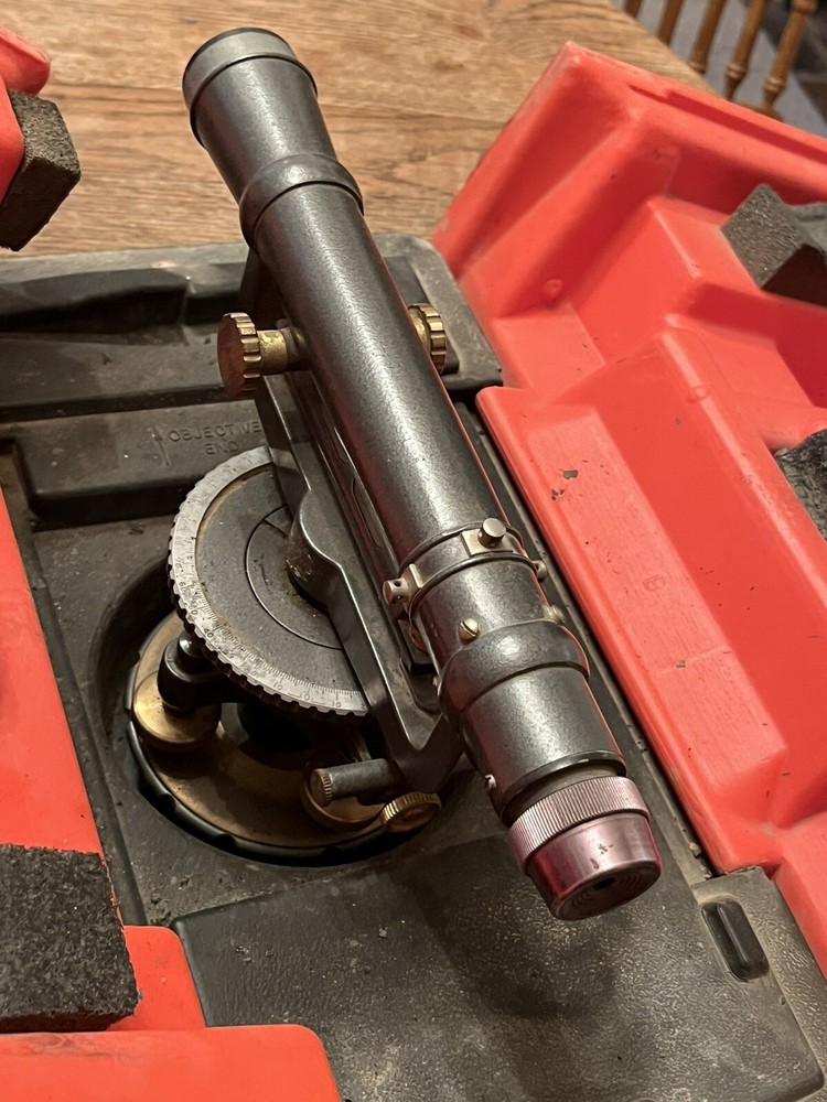David White DW-8114 Level With Case