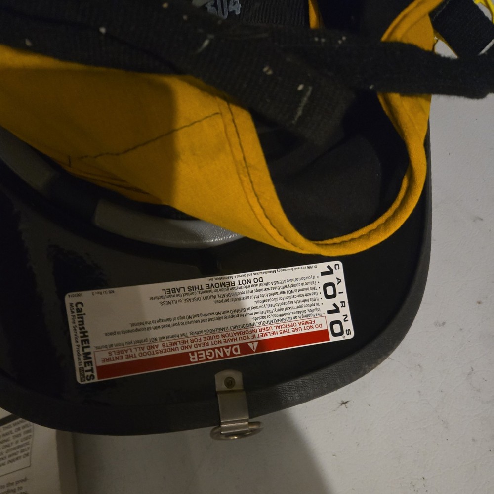 2005 Cairns & Brother Std 1010 Black Firefighter Helmet & Shield, Eagle & Strap