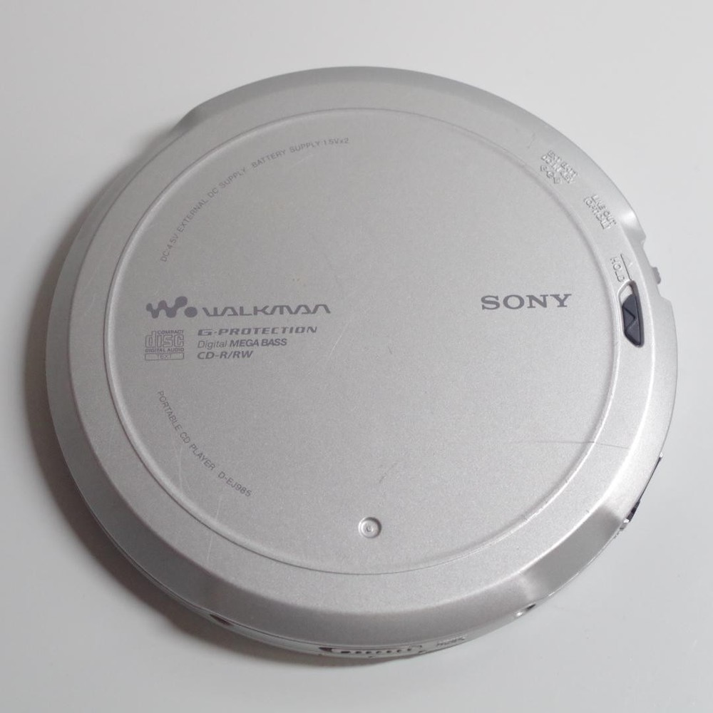 SONY D EJ985 Portable CD Player Timepiece Ready To Use Authentic Today
