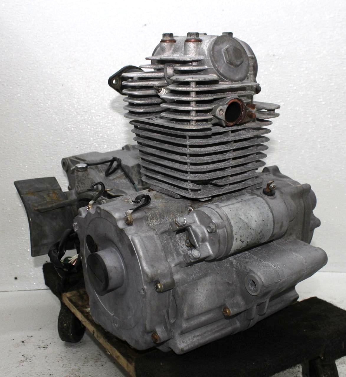 04-13 YAMAHA GRIZZLY 125 ENGINE MOTOR HEAD CASES CRANK SHAFT RUNS!