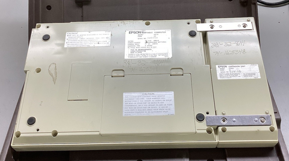 VINTAGE EPSON PORTABLE COMPUTER MODEL HX-20
