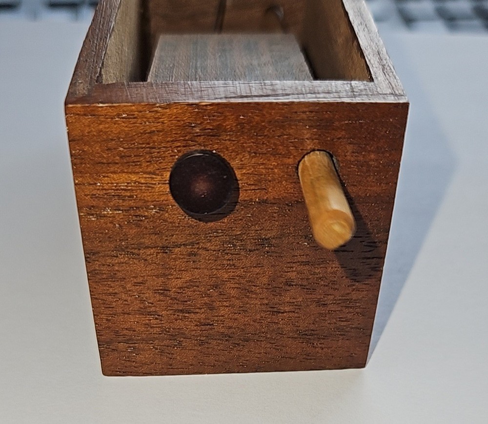 Vintage A.J. Cassete Push Button Box Turkey Call