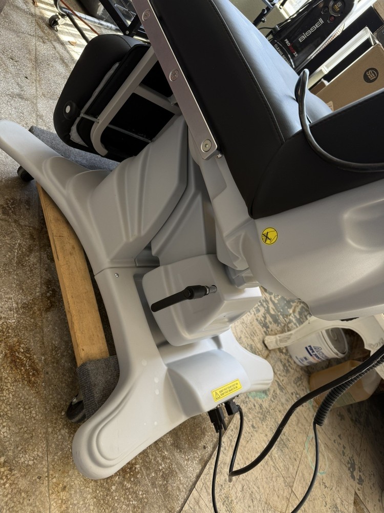 Milano E20 Power Procedure Chair