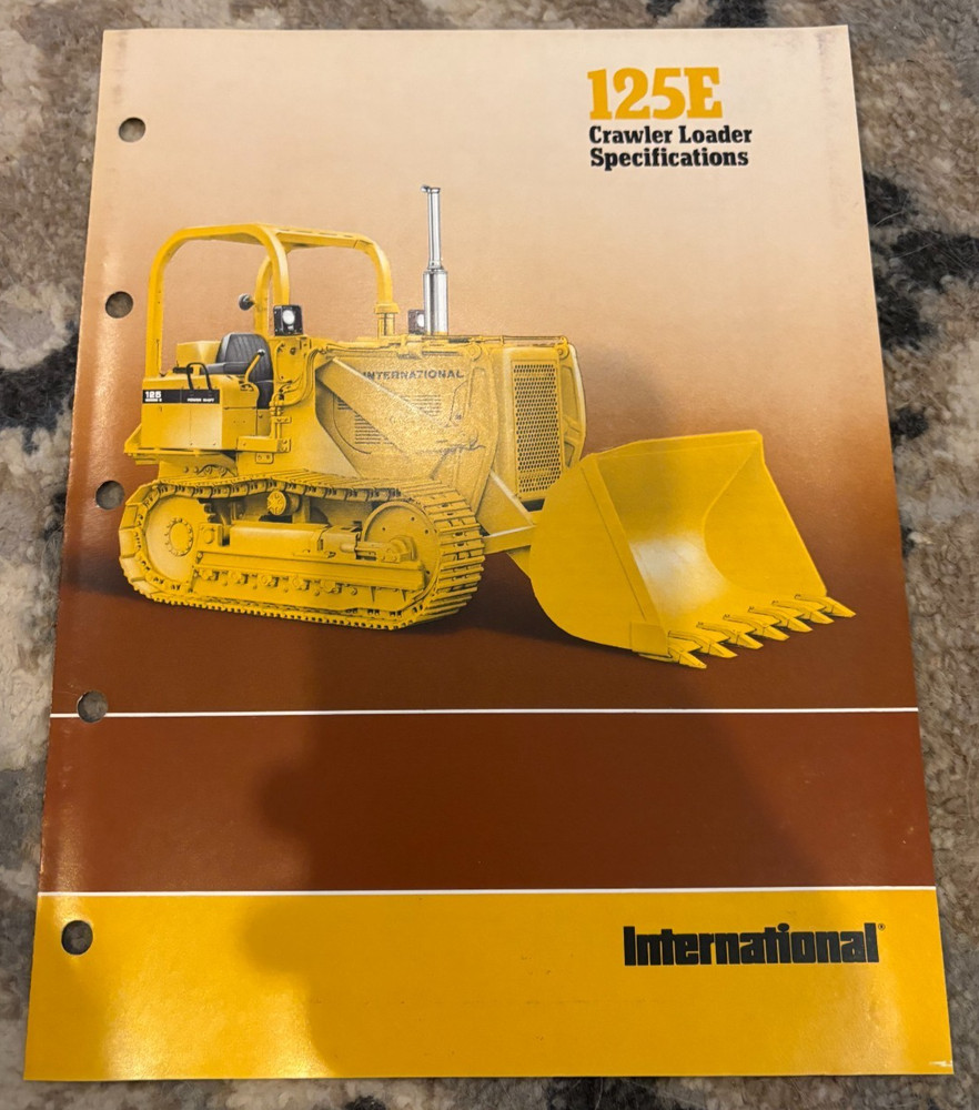 International Harvester 125E Crawler Loader Specification Brochure  AMIL25