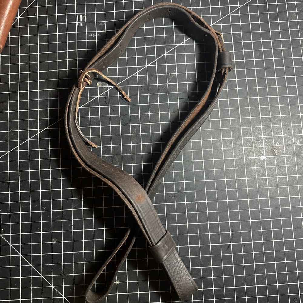WWII Era USGI milsurp leather Sling military Issue 32”-35” Adjustible