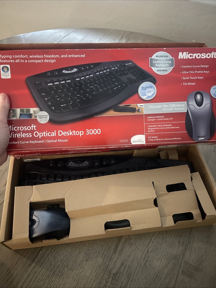Microsoft Wireless optical Desktop 3000  Keyboard & Mouse Ergonomic combo