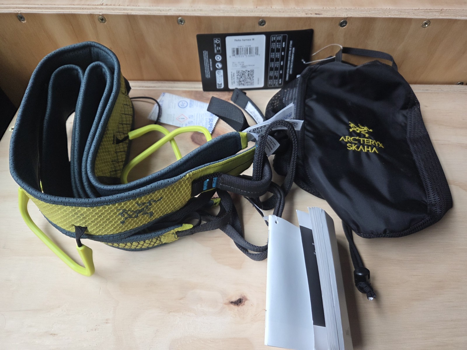 NWT Arc'Teryx Skaha Men's Large Harness Rock Gym Climbing