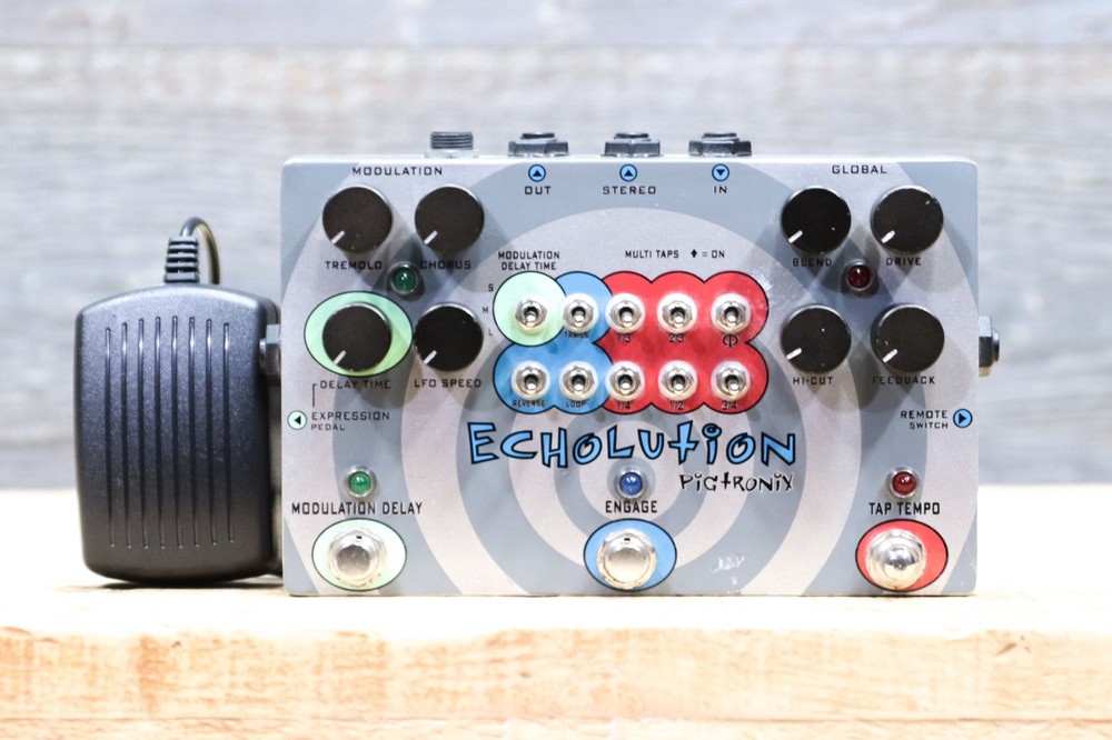 Pigtronix Echolution Unique Analog/Digital Dual Delay Effect Pedal w/Adapter