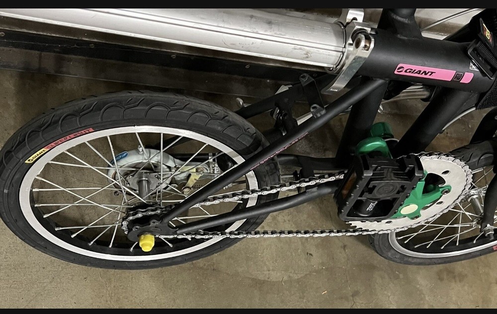GIANT 16in Extend Frame Bike