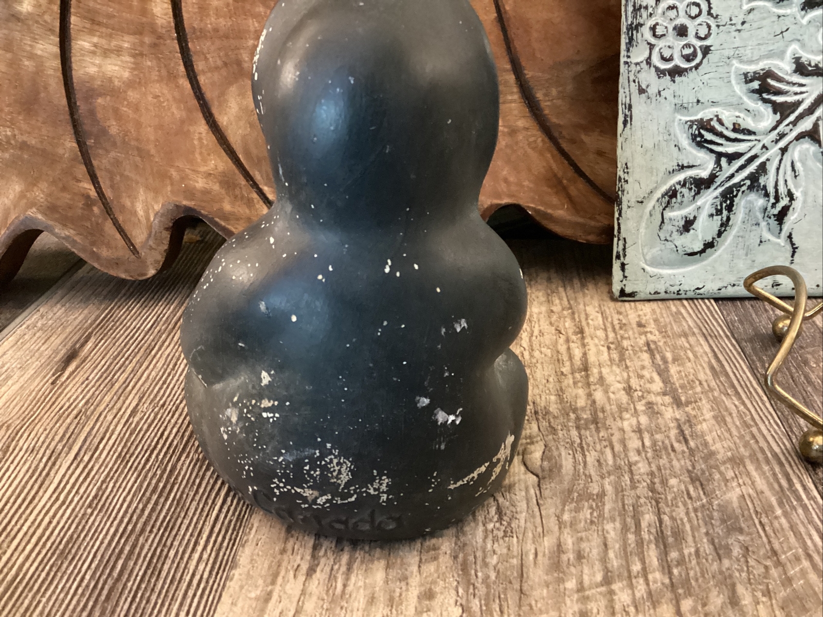 Inuit Figurine With Pup Small Sculpture Indigenous Artwork Canada distressed