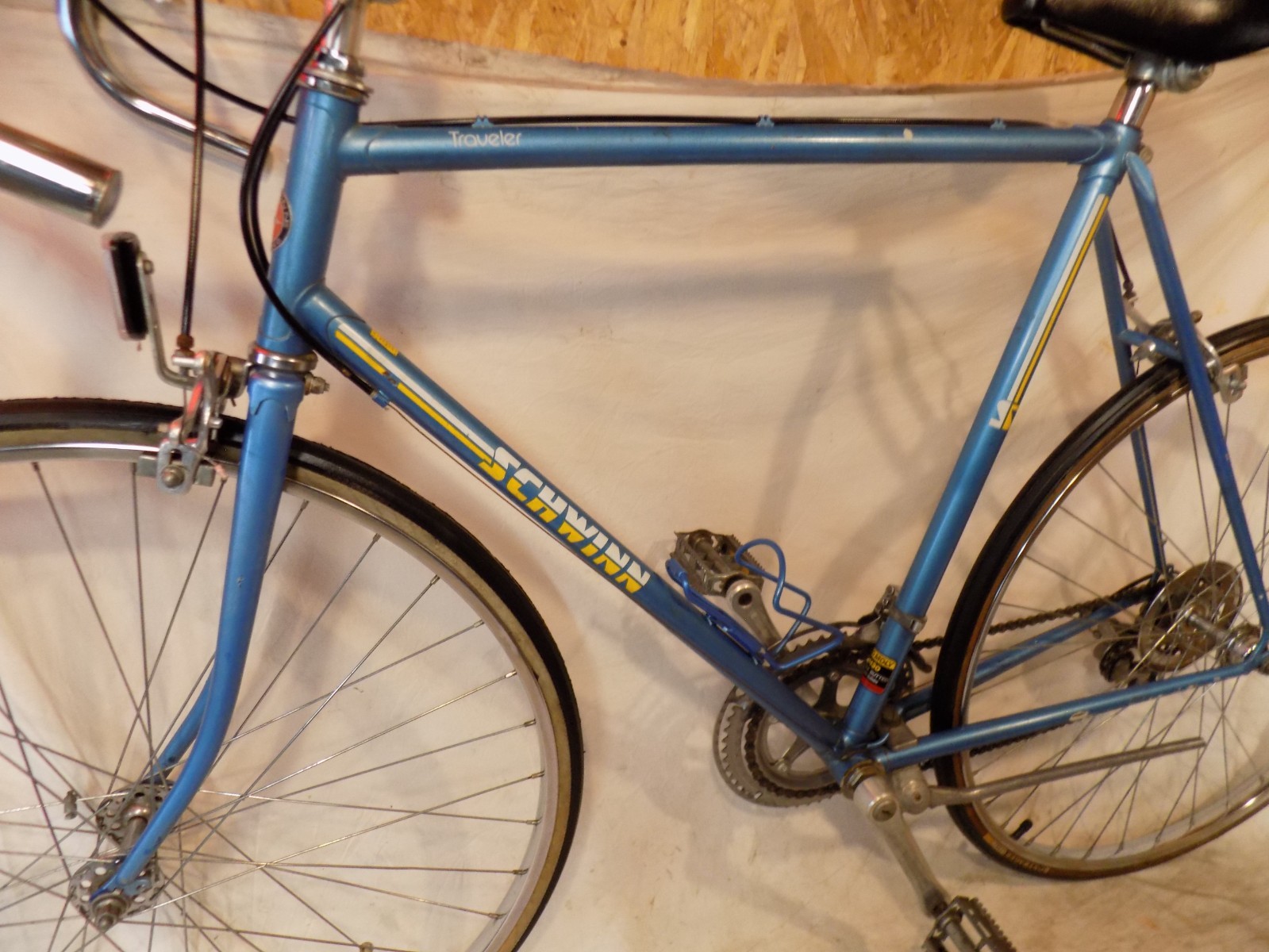 1980s SCHWINN TRAVELER MENS 10-SPEED ROAD BIKE WORLD SPORT SUPER VOYAGEUR LETOUR