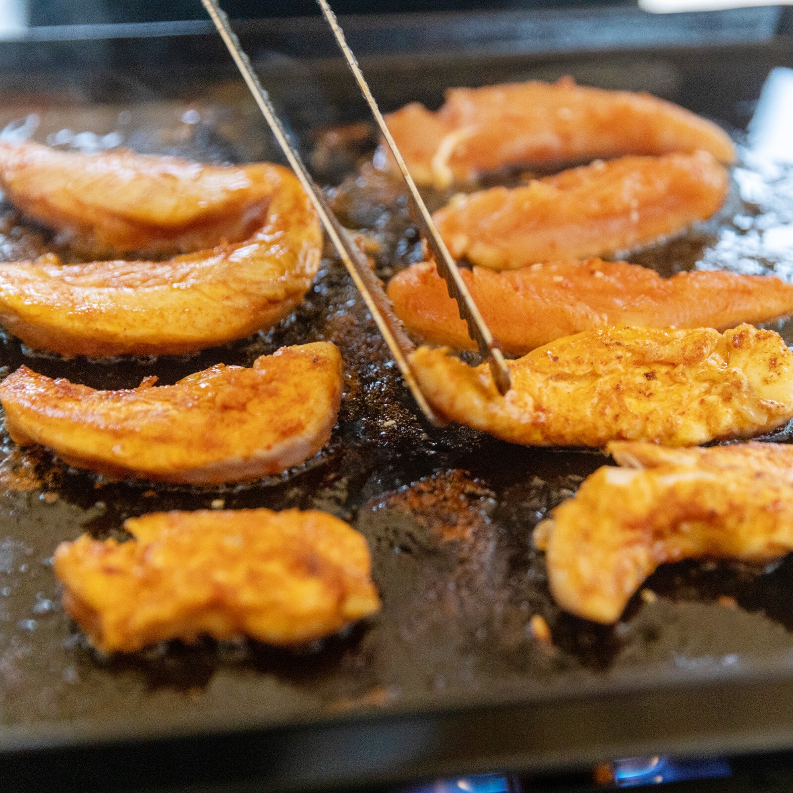 Royal Gourmet 3-Burner Tabletop Griddle Portable Gas Grill for Outdoor Camping