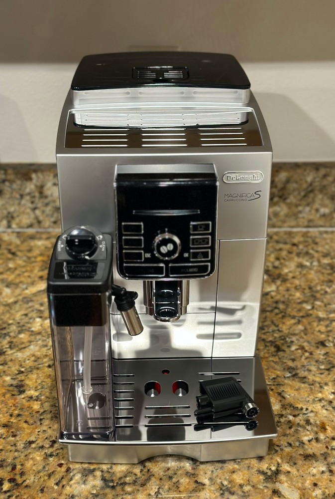 DeLonghi ECAM25462S Digital S Silver Automatic Espresso Cappuccino Latte Maker