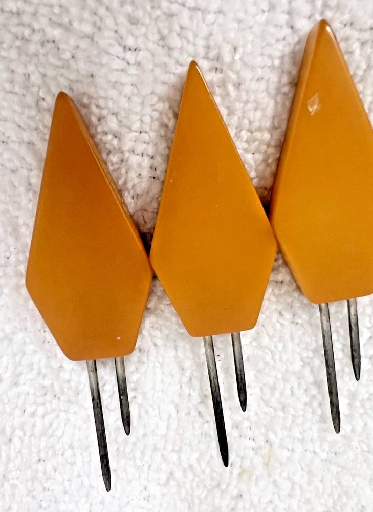 4 Vintage Yellow Butterscotch Bakelite Handle Kob Knobs Corn Cob Picks 3 1/8"