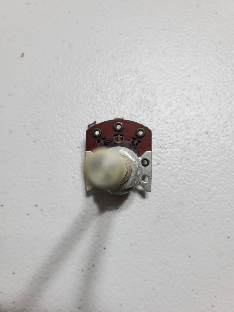 Vintage Centralab Replacement Part 1463. B3/E21