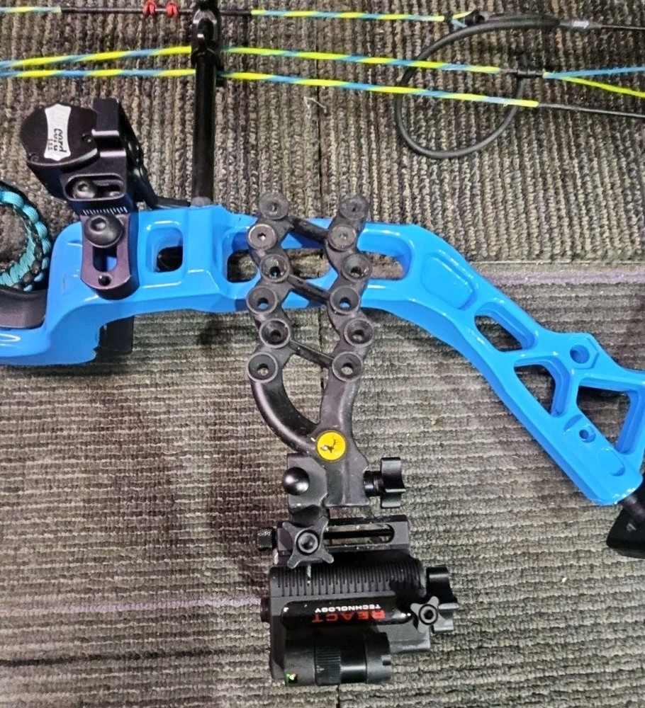 Diamond Archery by Bowtech Prism RH (Blue) Compound Bow + Bow Case & Accessories