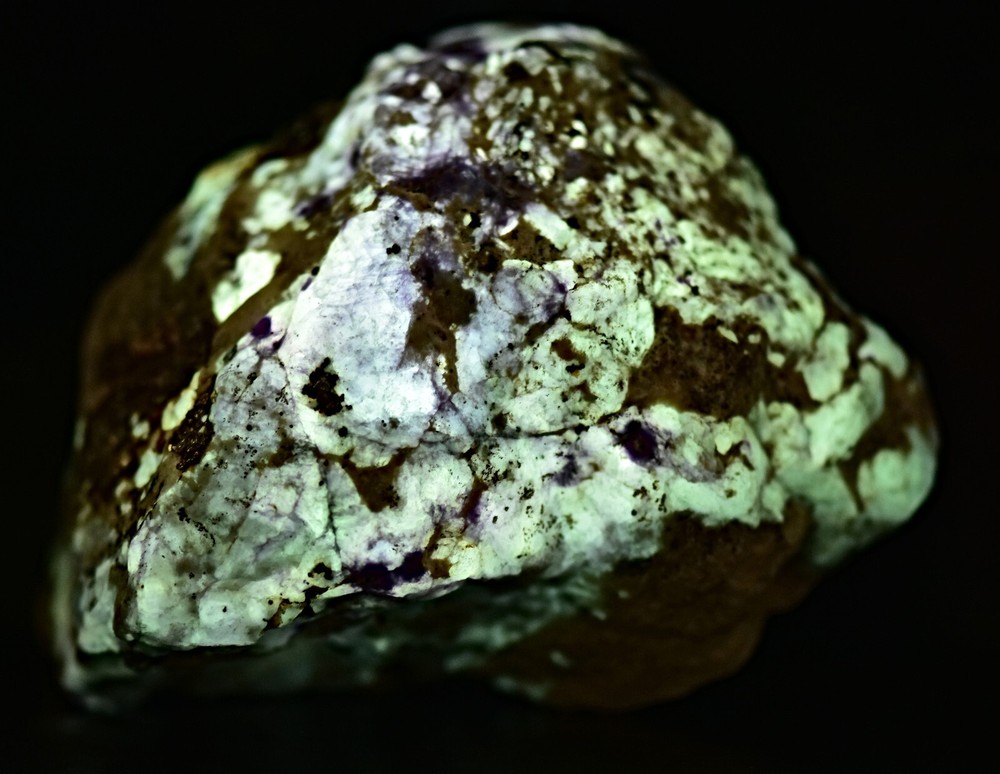 Fluorescent Highly & Long Lasting Phosphorescent Hackmanite Specimen 316 Gram