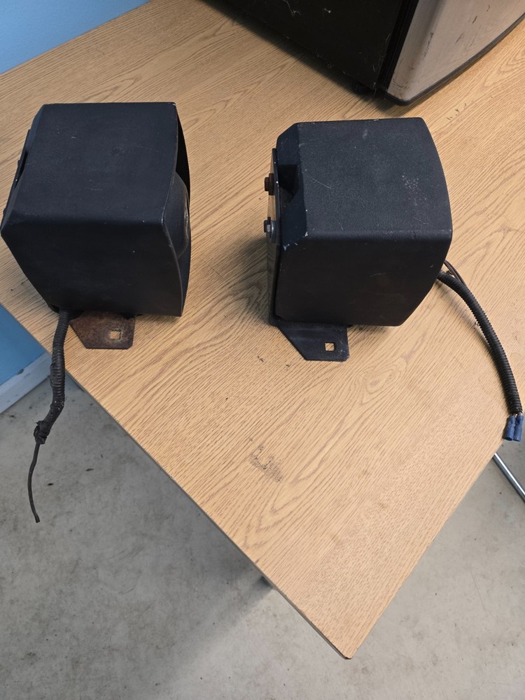 Federal BP100 Speakers with brackets